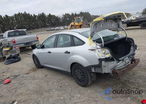 2014 Ford Focus S z USA, uszkodzony, nr VIN 1FADP3E2XEL204342